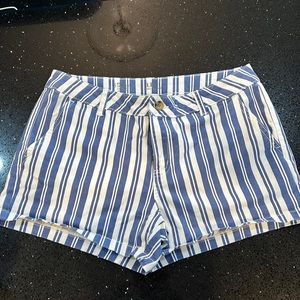 ANA Size 8 mid-rise twill short. 3.5 inch inseam. Classic look.